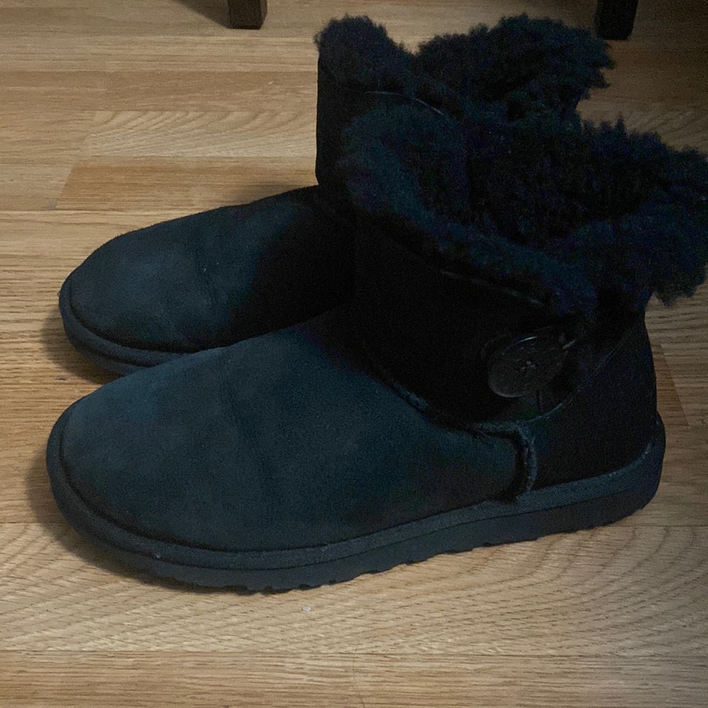 Ugg Mini Bailey Button Boot